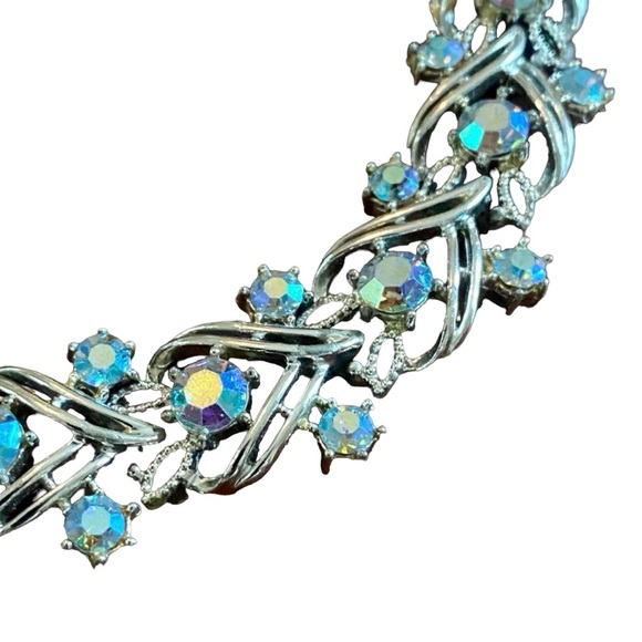 Vintage Brilliant Blue Rhinestone and silvertone Bracelet - Picture 3 of 4